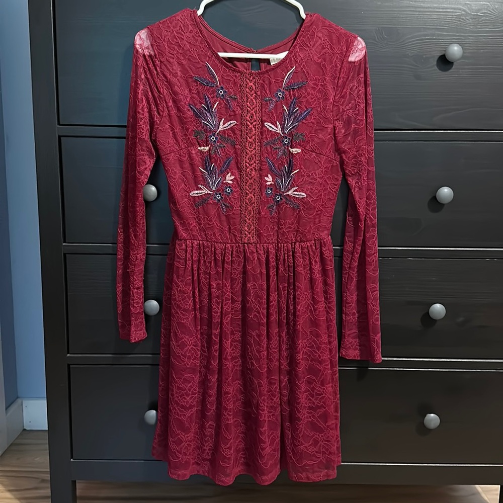 Maroon Long Sleeve Lace Dress